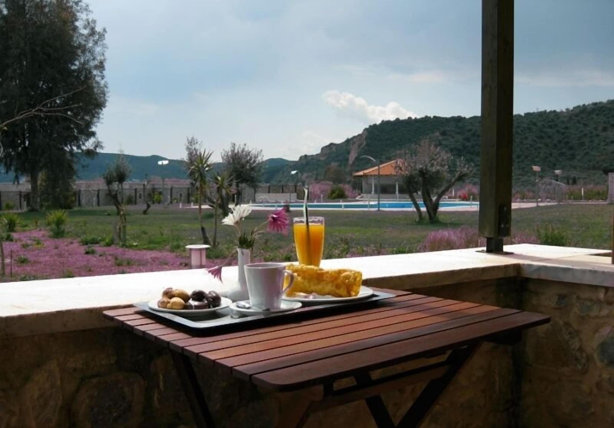 Aktaion Resort Гитион Экстерьер фото