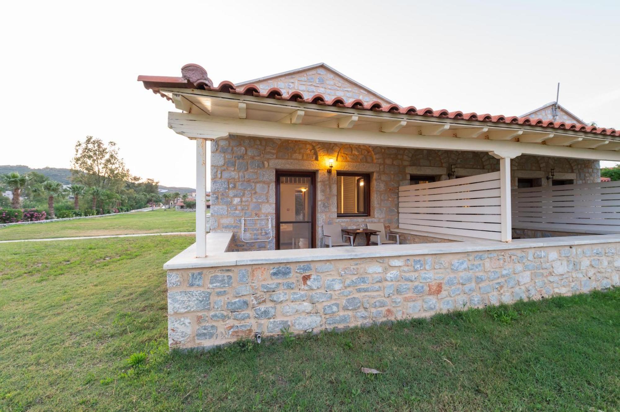 Aktaion Resort Гитион Экстерьер фото