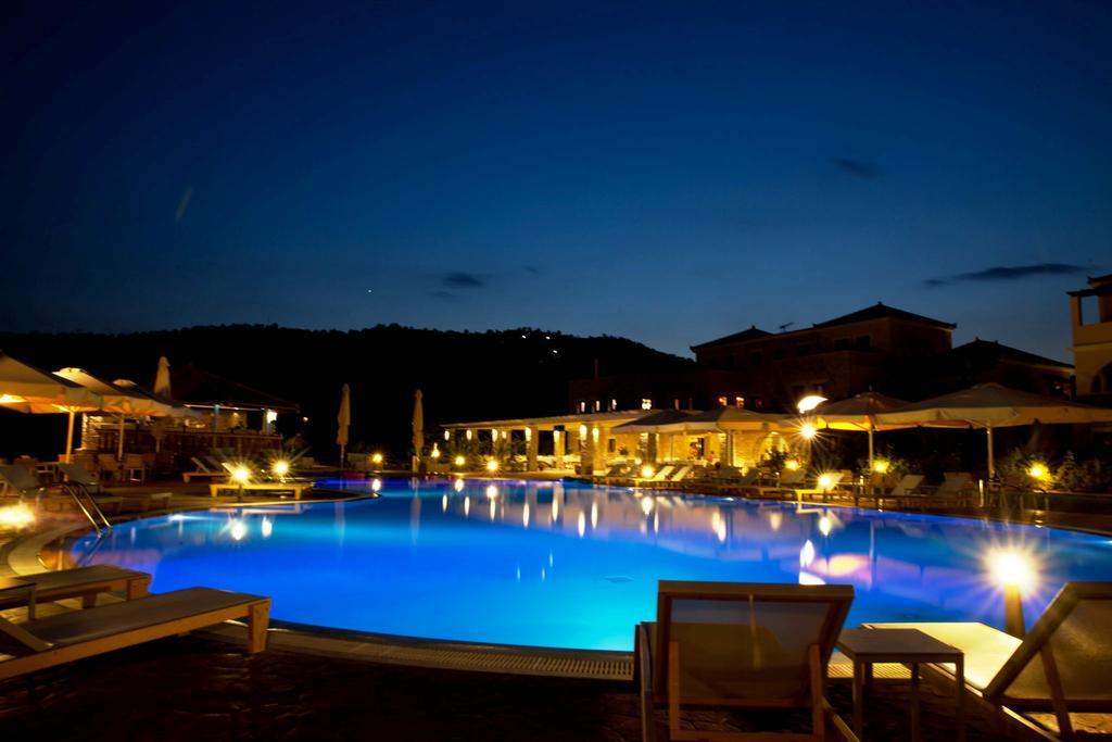 Aktaion Resort Гитион Экстерьер фото