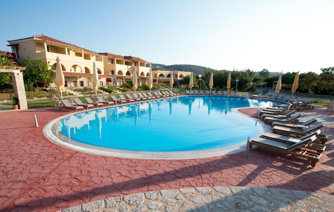 Aktaion Resort Гитион Экстерьер фото